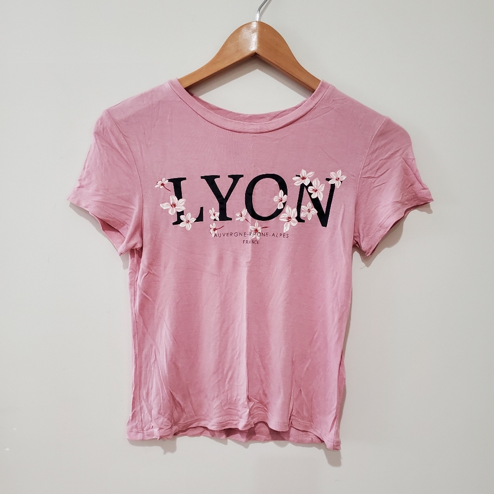 BNWOT H&M divided pink cherry blossom graphic tshirt xs